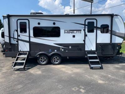 24 ROCKWOOD MINI LITE 2515S