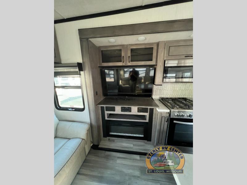 Used 2022 Forest River RV Cedar Creek 377BH Fifth Wheel at Byerly RV ...