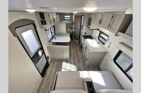 New 2024 Coachmen RV Catalina Summit Series 8 261BH Photo