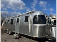 Used 2024 Airstream Classic M33FB image