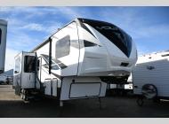 Used 2019 Dutchmen RV Voltage 3805 image