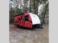 Used 2017 Winnebago Industries Towables Minnie 2106FBS image