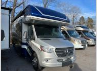 Used 2020 Dynamax isata 3 24FW image