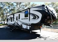 Used 2019 Heartland Road Warrior 411 image