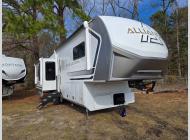 New 2025 Alliance RV Paradigm 310RL image