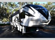 Used 2018 Dutchmen RV Voltage V3815 image