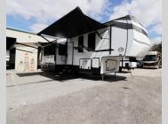 Used 2025 Forest River RV Sierra 4002FB image