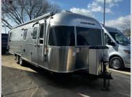Used 2017 Airstream Classic 30FQB image