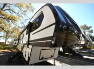 New 2025 EAST TO WEST Blackthorn 27BHOK image