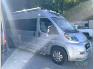 Used 2021 Roadtrek Zion SRT image