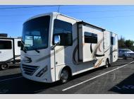 Used 2018 Thor Motor Coach Hurricane 31Z image