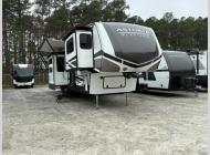 Used 2025 Dutchmen RV Astoria 3803FLP image