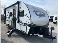 Used 2022 Forest River RV Cherokee Wolf Pup Black Label 17JGBL image