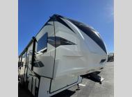 Used 2018 Dutchmen RV Dutchmen Voltage 3605 image