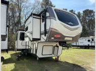 Used 2020 Keystone RV Montana 3741FK image
