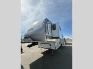 New 2025 Alliance RV Avenue 32RLS image