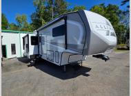New 2025 Alliance RV Avenue 32RLS image