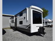 New 2025 Alliance RV Benchmark 44LFT image