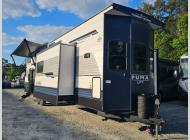 New 2025 Palomino Puma Destination 403LFT image