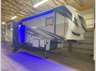 Used 2020 Forest River RV Vengeance Rogue Armored 351A13 image