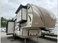 Used 2017 Forest River RV Rockwood Signature Ultra Lite 8289WS image