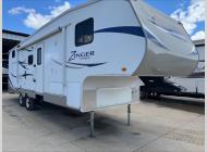 Used 2012 CrossRoads RV Zinger 29BH image