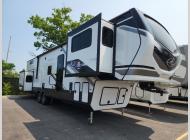 Used 2024 Keystone RV Montana High Country 377FL image