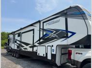 Used 2020 Keystone RV Fuzion 424 image