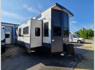New 2026 Palomino Puma Destination 402LFT image