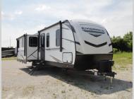 New 2026 Cruiser Embrace EL30RL image