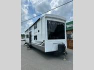 New 2025 Alliance RV Benchmark 44LFT image