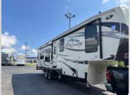 Used 2017 Heartland Big Country 3150 RL image