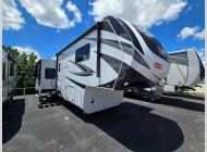 Used 2023 Grand Design Solitude 345GK image