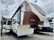 Used 2017 Heartland Bighorn 3270RS image