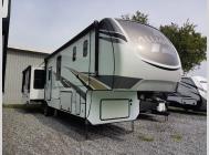 Used 2021 Alliance RV Paradigm 370FB image
