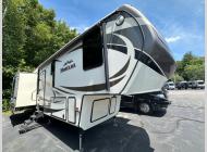 Used 2015 Keystone RV Montana 3100 RL image