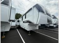 Used 2025 Jayco Eagle 370FBTS image