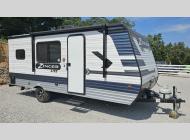 Used 2021 CrossRoads RV Zinger Lite 18RK image