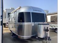 Used 2016 Airstream International Signature BAMBI M19 image