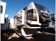 Used 2019 RiverStone 34SLE image