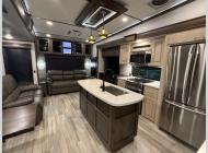 Used 2021 Alliance RV Paradigm 310RL image