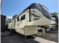 Used 2019 Jayco North Point 379DBFS image