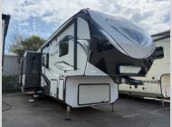 Used 2017 Keystone RV Avalanche 370RD image