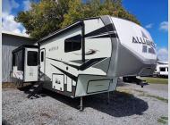 Used 2022 Alliance RV Avenue 32RLS image