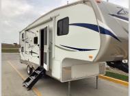 Used 2013 CrossRoads RV Zinger 25BH image