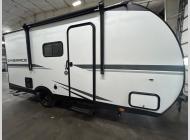 Used 2025 Cruiser Embrace EL17BH image