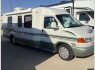 Used 2002 Winnebago Rialta 22 FD image