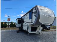 Used 2018 Keystone RV Montana 3791RD image