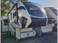 Used 2022 Alliance RV Valor 37V13 image