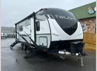 Used 2021 Cruiser Twilight Signature 2400 image